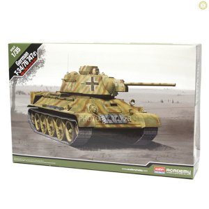 아카데미과학  1/35 독일군노획형 T-34/76 747(r)