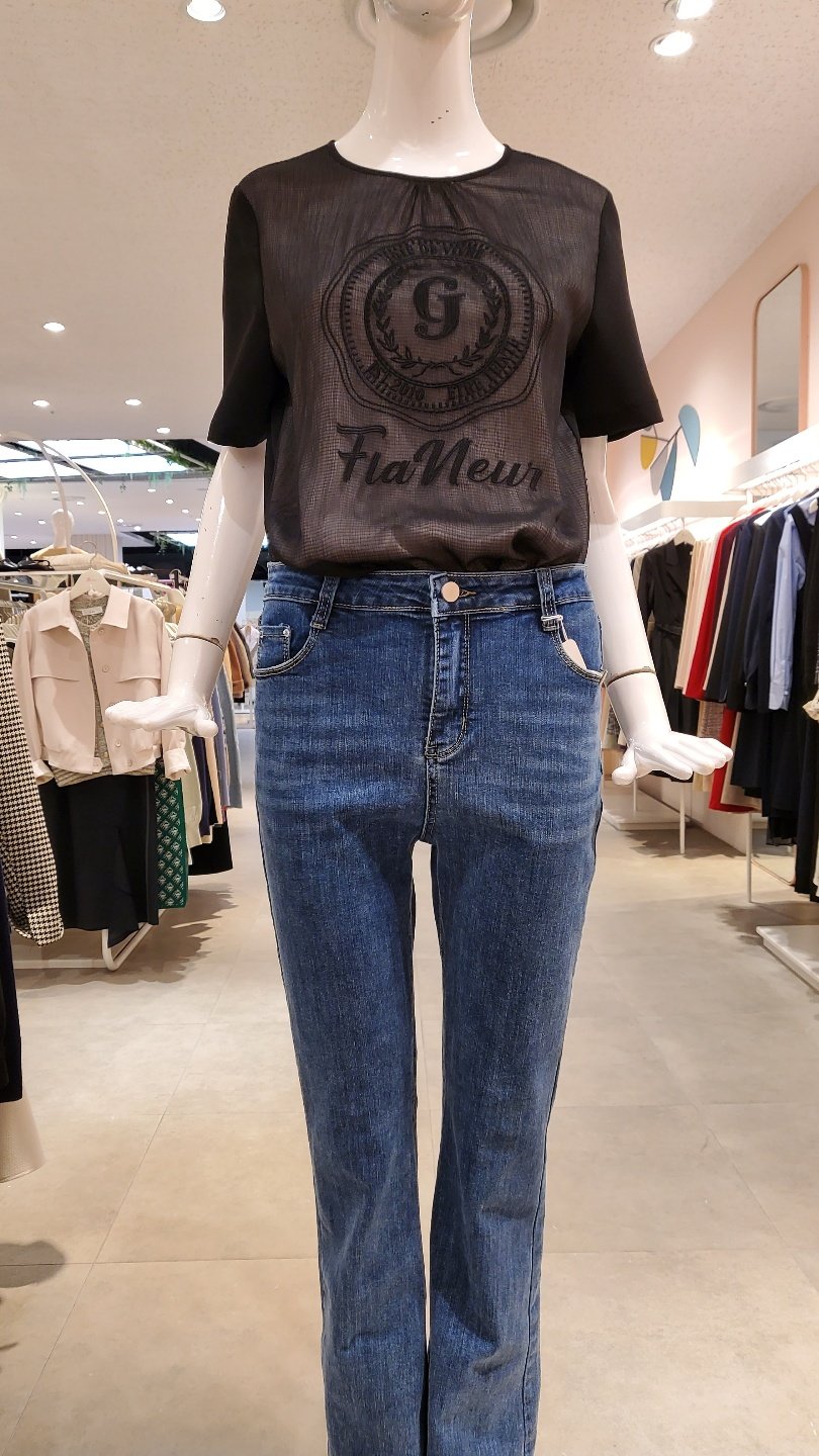 JJ지고트 여성 레터링 자수 시스루 블라우스_GM4A0BLR2